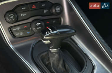 Купе Dodge Challenger 2015 в 