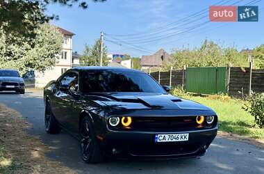 Купе Dodge Challenger 2017 в 