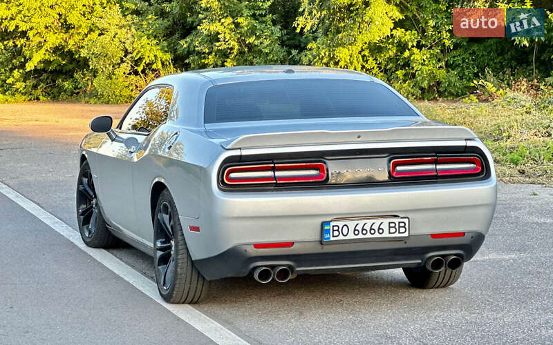 Купе Dodge Challenger 2021 в Киеве