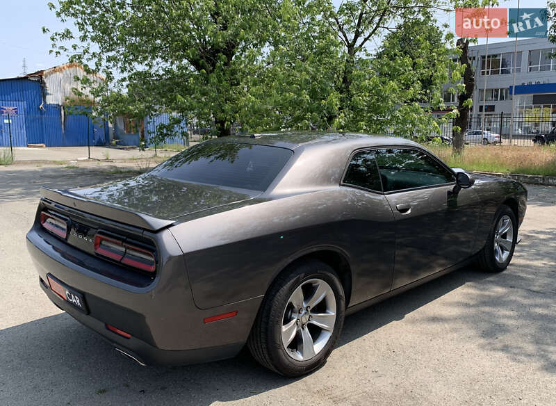 Купе Dodge Challenger 2020 в Киеве