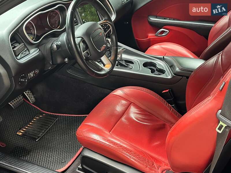 Купе Dodge Challenger 2018 в Киеве