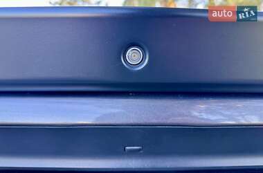Купе Dodge Challenger 2017 в 