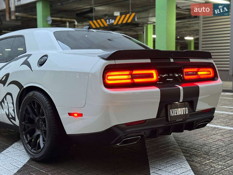 Купе Dodge Challenger 2019 в Киеве