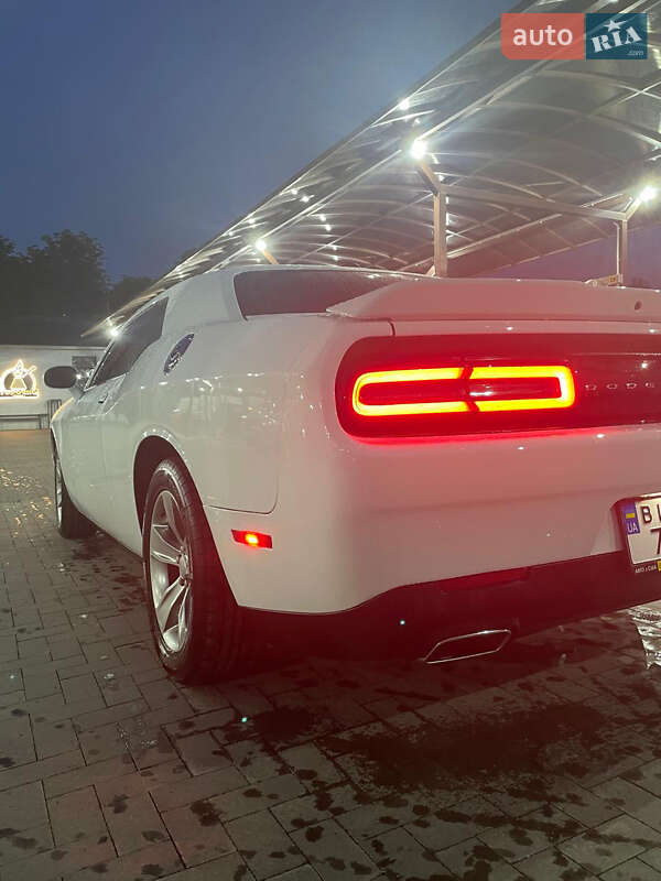 Купе Dodge Challenger 2021 в Кременчуці
