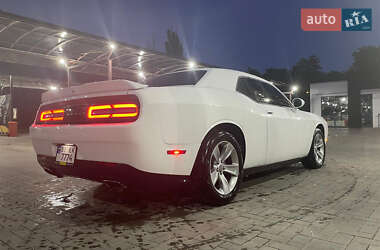 Купе Dodge Challenger 2021 в 