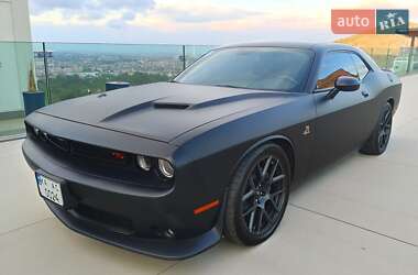 Купе Dodge Challenger 2017 в 