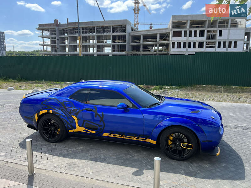Купе Dodge Challenger 2022 в Киеве