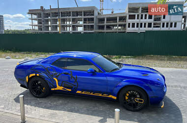 Купе Dodge Challenger 2022 в 