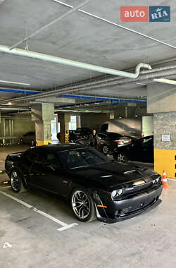 Купе Dodge Challenger 2018 в Киеве