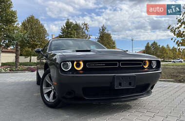Купе Dodge Challenger 2020 в 