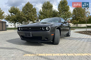 Купе Dodge Challenger 2020 в 