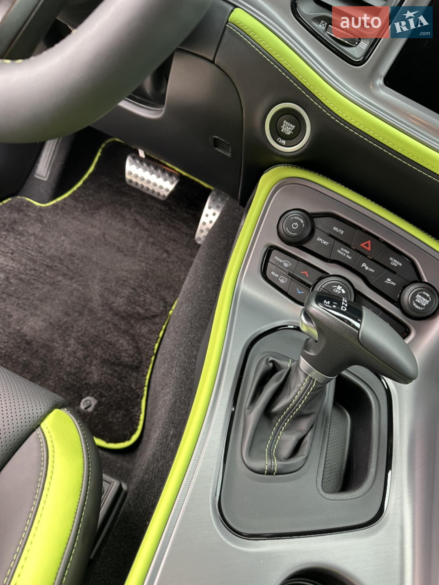 2023 Dodge Challenger - мініатюра 24