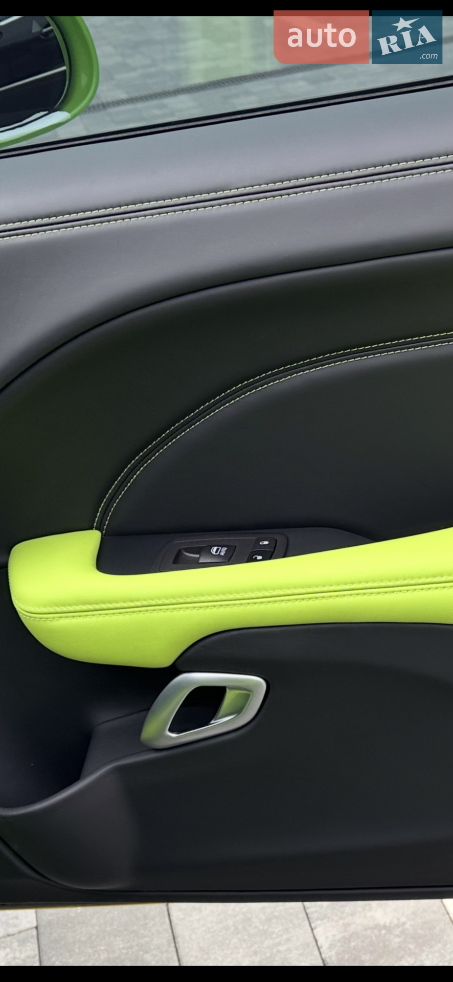 2023 Dodge Challenger - мініатюра 28