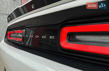 Купе Dodge Challenger 2014 в 