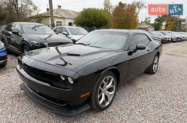 Купе Dodge Challenger 2016 в  фото 4 Купе Dodge Challenger 2016 в