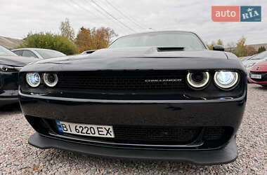 Купе Dodge Challenger 2016 в  фото 30 Купе Dodge Challenger 2016 в