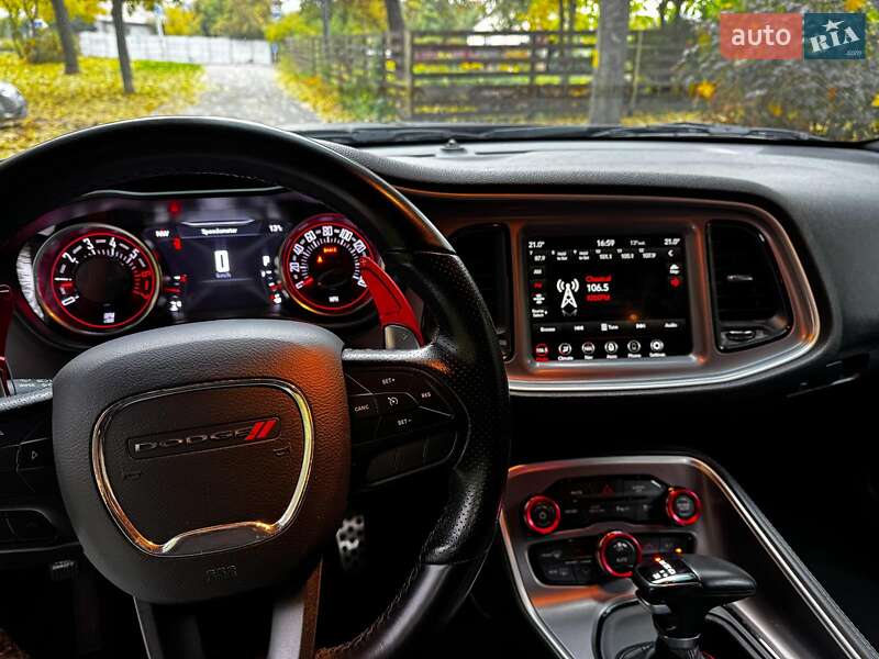 Купе Dodge Challenger 2022 в Киеве фото 24 Купе Dodge Challenger 2022 в Киеве