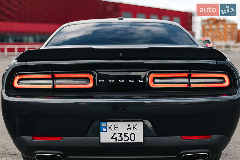 Купе Dodge Challenger 2017 в Дніпрі фото 12 Купе Dodge Challenger 2017 в Дніпрі