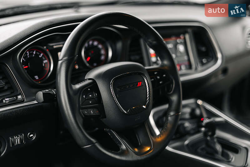 Купе Dodge Challenger 2017 в Дніпрі фото 27 Купе Dodge Challenger 2017 в Дніпрі