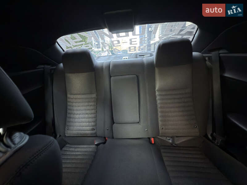 Купе Dodge Challenger 2013 в Ивано-Франковске