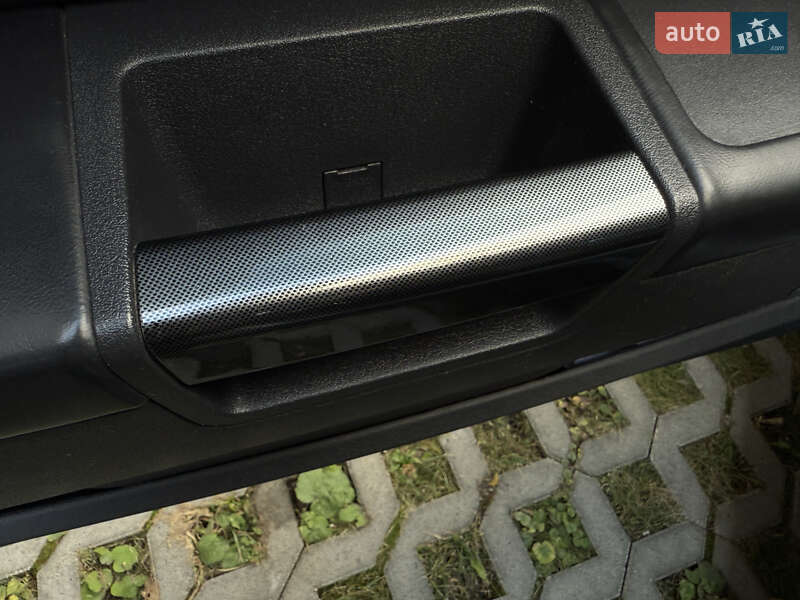 Купе Dodge Challenger 2013 в Ивано-Франковске