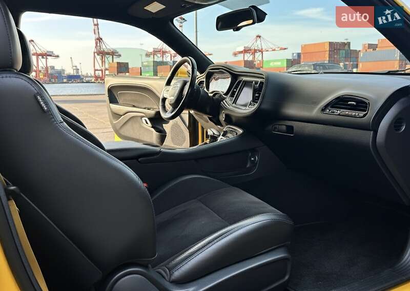 Купе Dodge Challenger 2020 в Києві