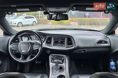 Купе Dodge Challenger 2019 в 