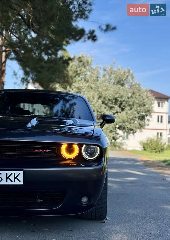 Купе Dodge Challenger 2017 в Киеве фото 12 Купе Dodge Challenger 2017 в Киеве