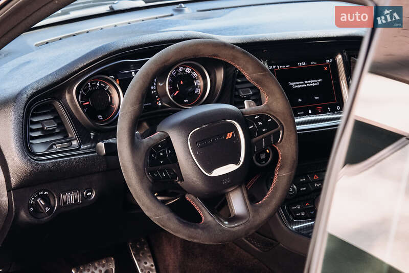 Купе Dodge Challenger 2018 в Дніпрі фото 18 Купе Dodge Challenger 2018 в Дніпрі