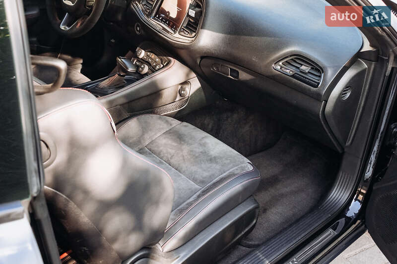 Купе Dodge Challenger 2018 в Дніпрі фото 24 Купе Dodge Challenger 2018 в Дніпрі