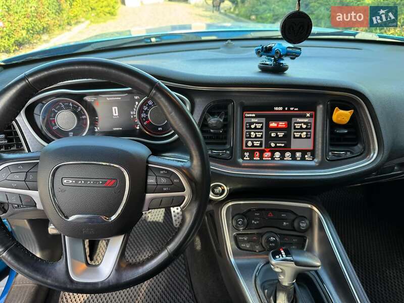 Купе Dodge Challenger 2015 в Запоріжжі фото 12 Купе Dodge Challenger 2015 в Запоріжжі