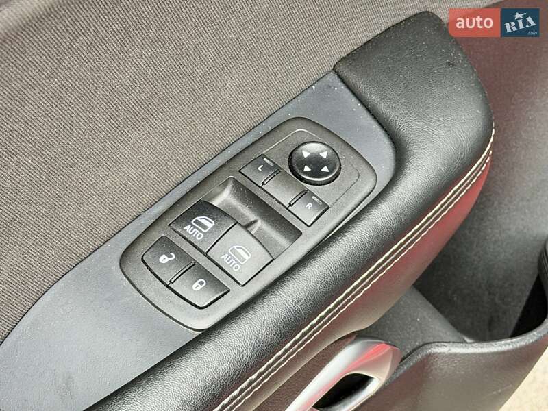 Купе Dodge Challenger 2021 в Киеве фото 19 Купе Dodge Challenger 2021 в Киеве