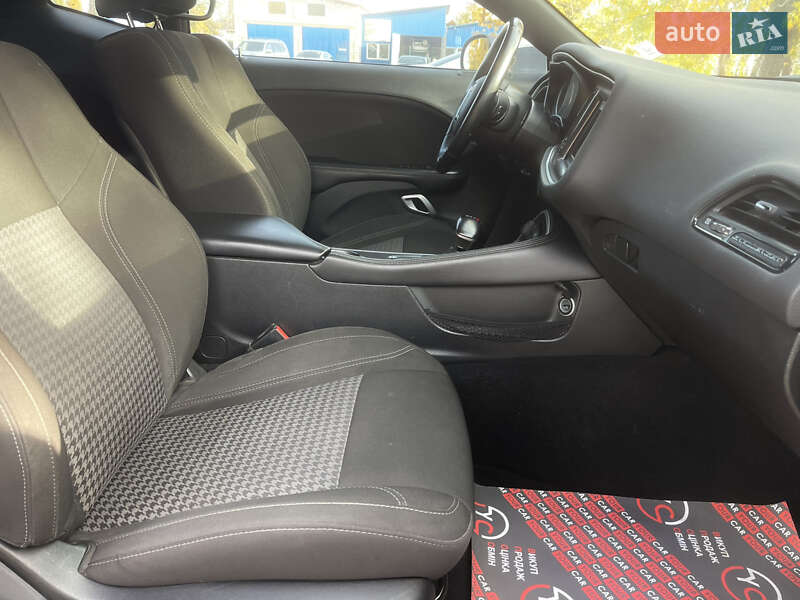 Купе Dodge Challenger 2020 в Киеве фото 24 Купе Dodge Challenger 2020 в Киеве