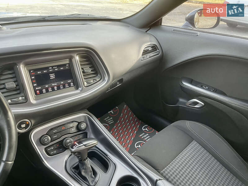 Купе Dodge Challenger 2020 в Киеве фото 28 Купе Dodge Challenger 2020 в Киеве