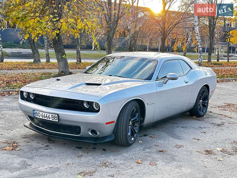 Купе Dodge Challenger 2021 в Києві