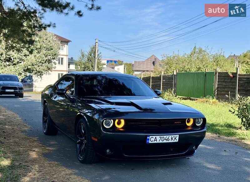 Купе Dodge Challenger 2017 в Киеве фото 4 Купе Dodge Challenger 2017 в Киеве