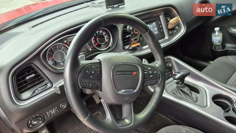 Купе Dodge Challenger 2015 в Запоріжжі