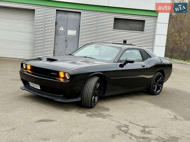 Купе Dodge Challenger 2016 в Киеве