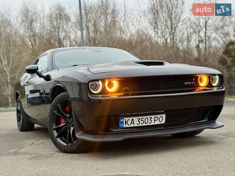 Купе Dodge Challenger 2016 в Киеве