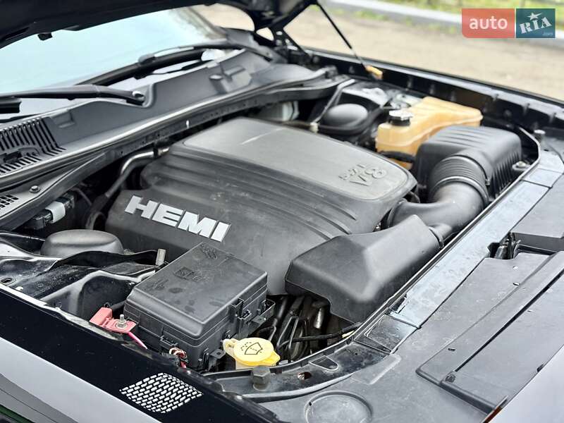 Купе Dodge Challenger 2016 в Киеве