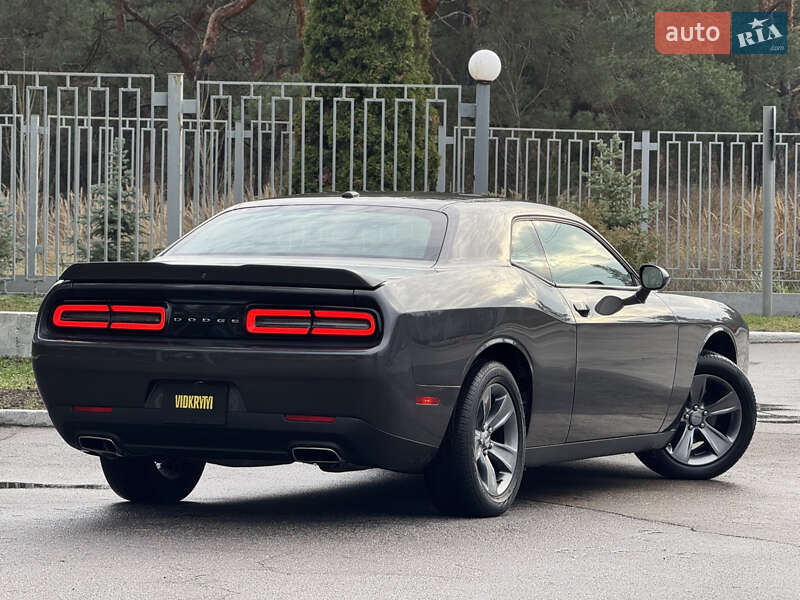 Купе Dodge Challenger 2020 в Києві фото 26 Купе Dodge Challenger 2020 в Києві