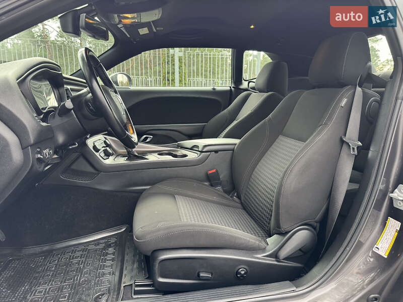 Купе Dodge Challenger 2020 в Києві фото 39 Купе Dodge Challenger 2020 в Києві