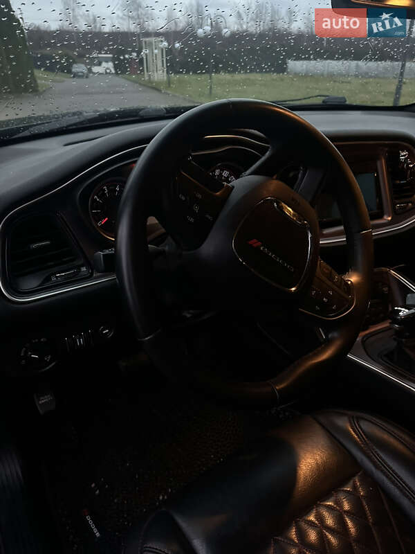 Купе Dodge Challenger 2016 в Львове фото 8 Купе Dodge Challenger 2016 в Львове
