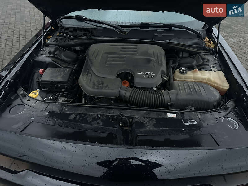 Купе Dodge Challenger 2016 в Львове фото 18 Купе Dodge Challenger 2016 в Львове