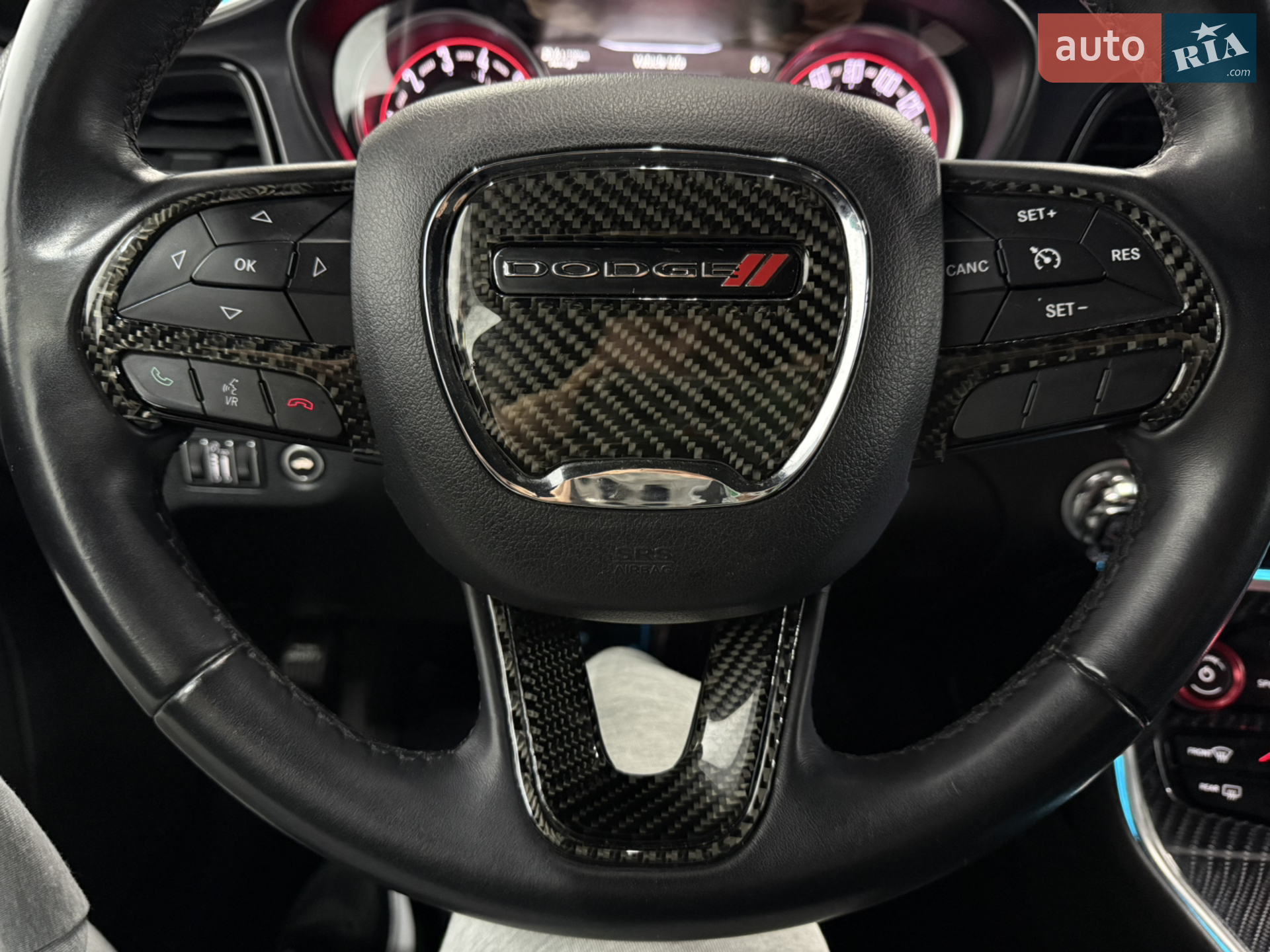 2017 Dodge Challenger - мініатюра 15