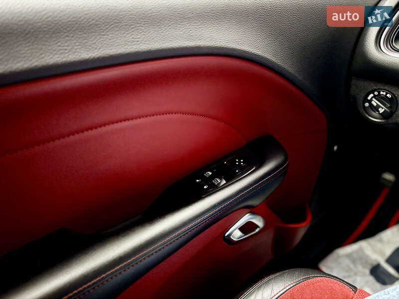 Купе Dodge Challenger 2019 в Киеве