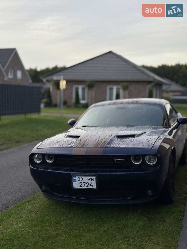Купе Dodge Challenger 2016 в Каменец-Подольском