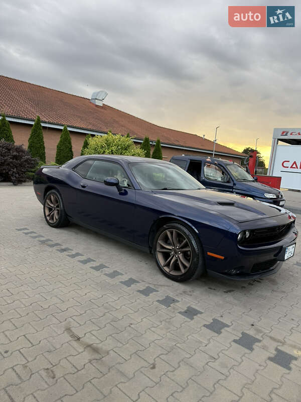 Купе Dodge Challenger 2016 в Каменец-Подольском