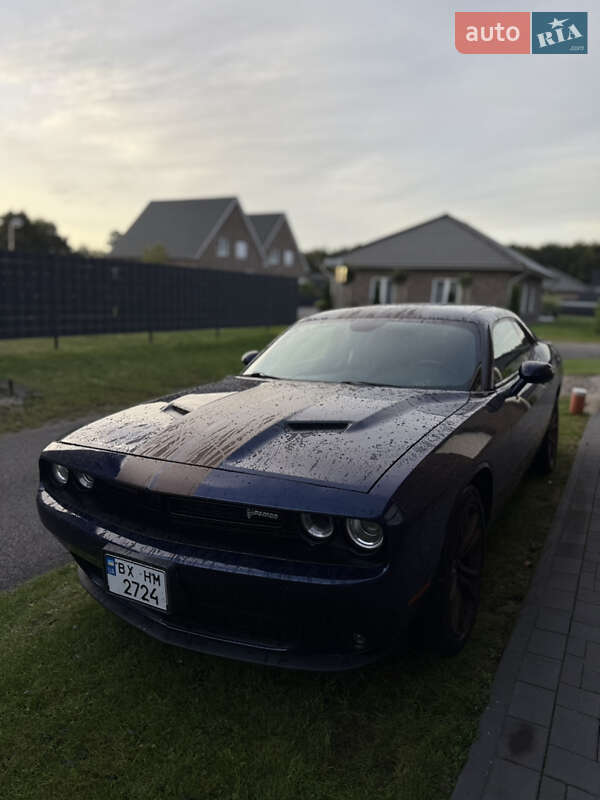 Купе Dodge Challenger 2016 в Каменец-Подольском