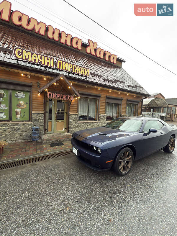 Купе Dodge Challenger 2016 в Каменец-Подольском